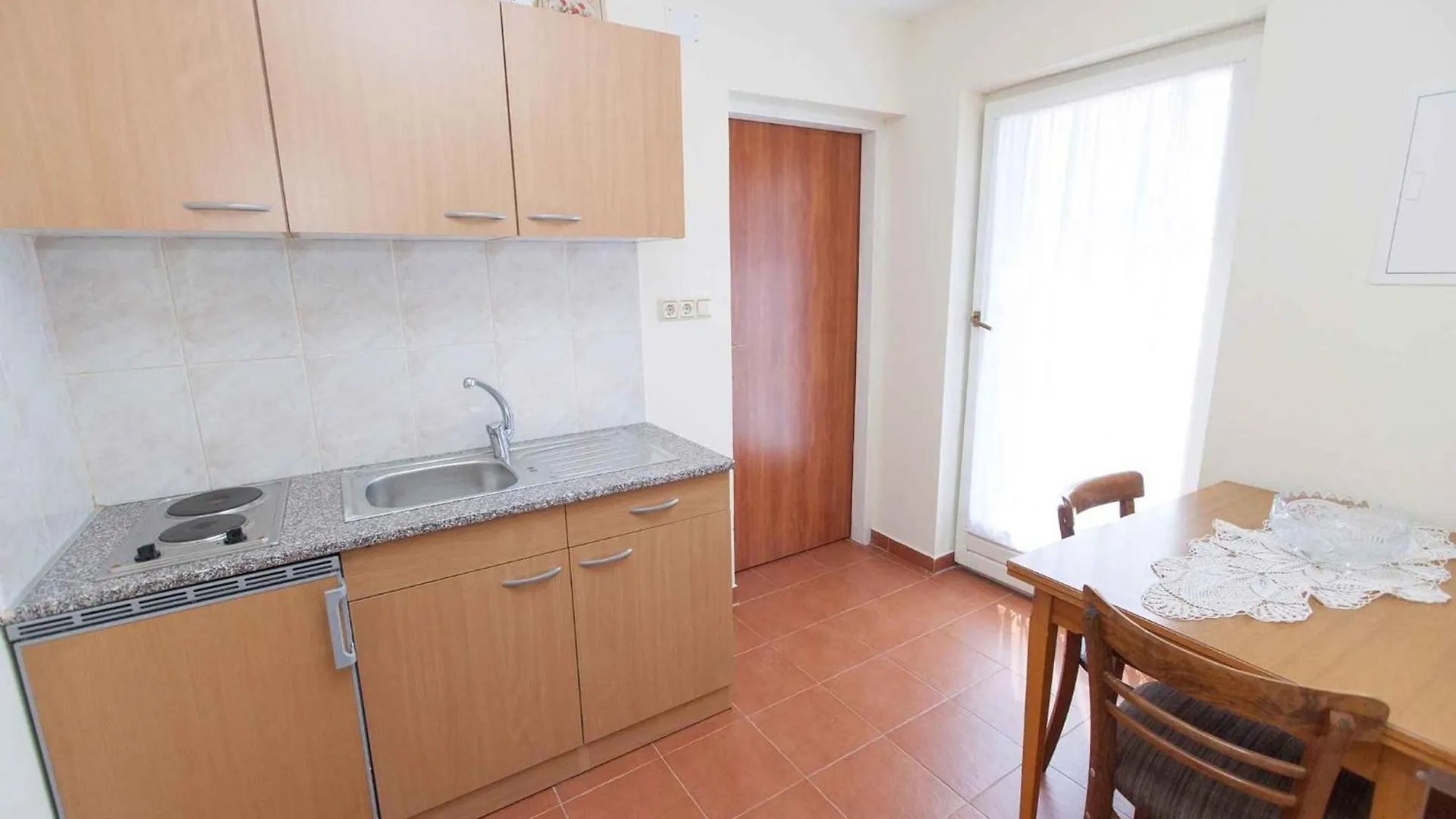 Holiday Home In Belgrad 39403 Baretici