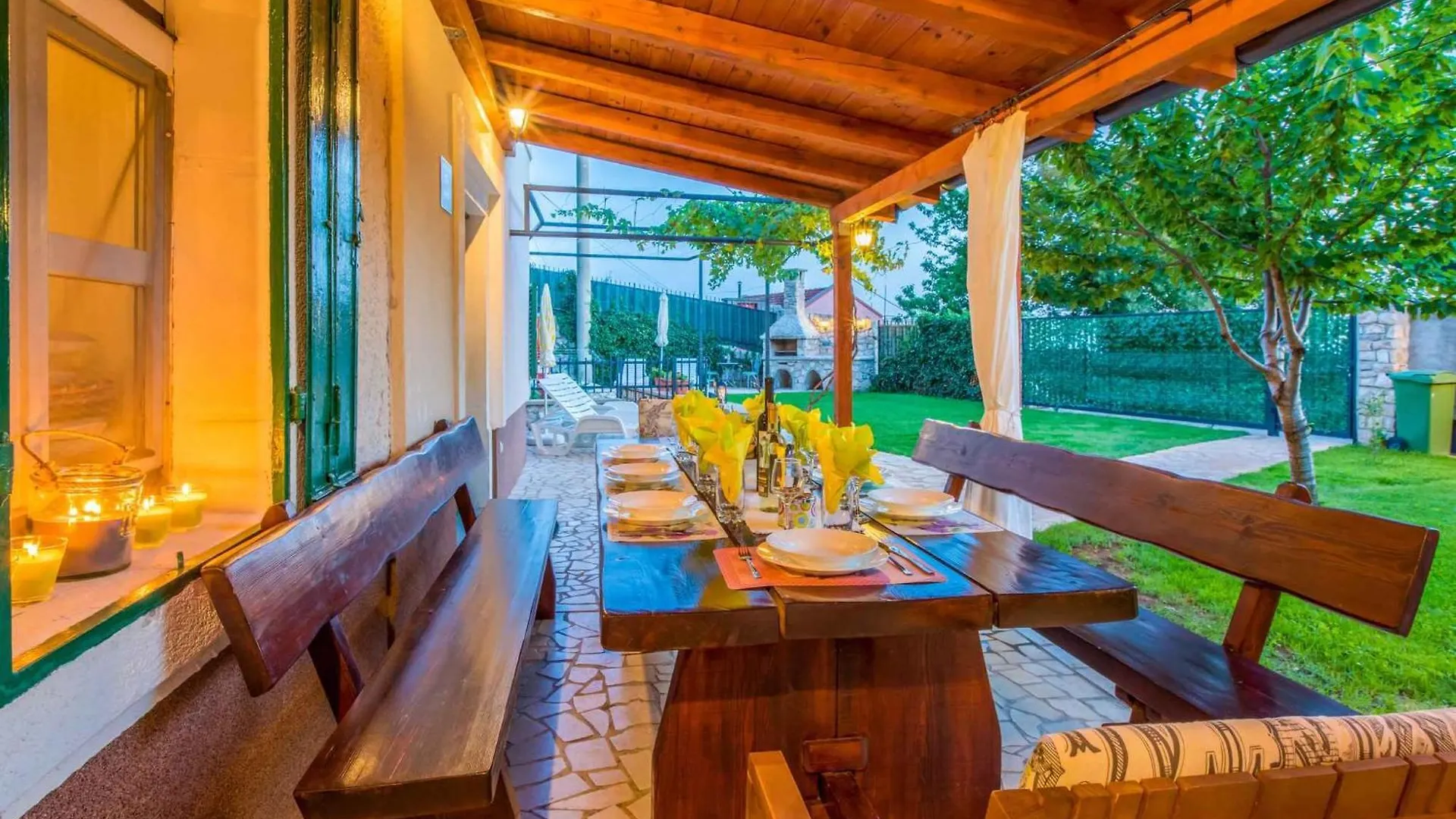 Holiday Home In Belgrad 39403 Baretici